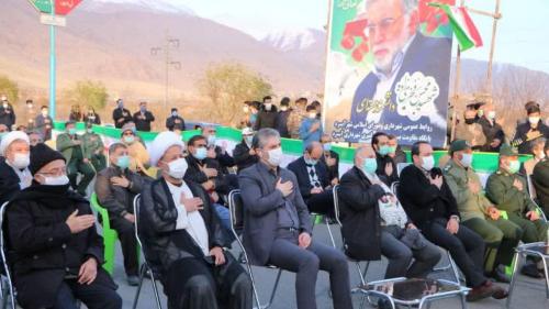 اهدای نشان درجه یک «نصر» به شهید فخری‌زاده
