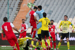  تاکتیک پرسپولیس بدون مهاجم جواب نداد