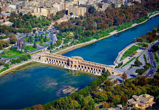 یخ بستن زاینده‌رود 