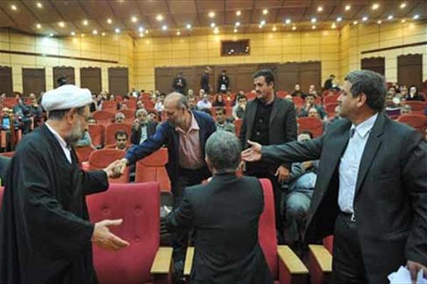لغو همایش اصلاح‌طلبان/ اختلاف کارگزاران و اصلاحات