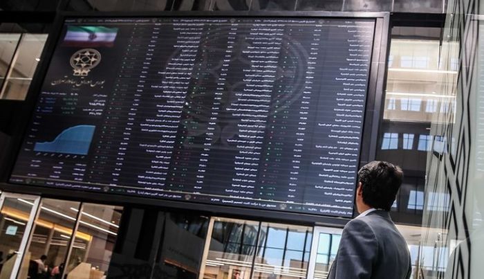 اولین تحرکات بورس در هفته جدید/بورس دوباره در حال ریزش