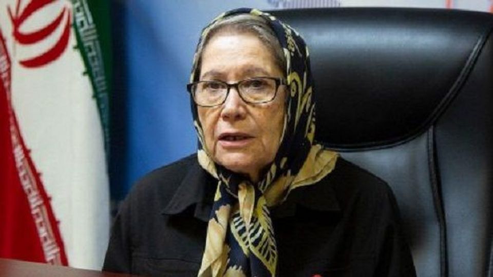 انتقاد تند مینو محرز از واردات واکسن روسی