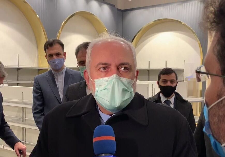 ظریف از ایستگاه راه آهن جلفای جمهوری آذربایجان بازدید کرد