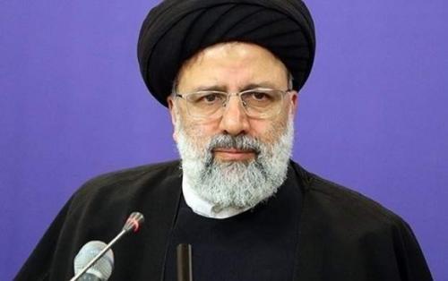 رئیسی: خون حاج قاسم از عالم جهل زدایی می‌کند