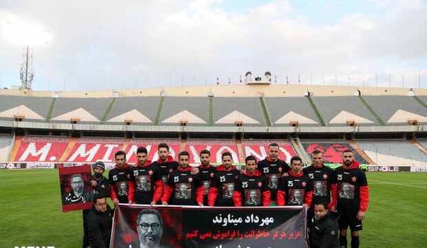 پرسپولیس برای بازی با تراکتور هم مشکی پوش شد