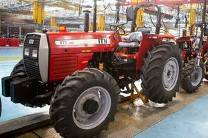 تحریم‌ها زیر چرخ های تراکتور