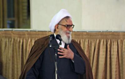 تصاویری از مرحوم آیت‌الله واعظ طبسی در کنار رهبر انقلاب