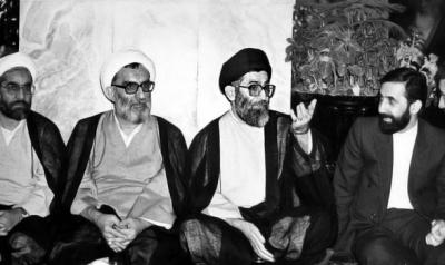 تصاویری از مرحوم آیت‌الله واعظ طبسی در کنار رهبر انقلاب
