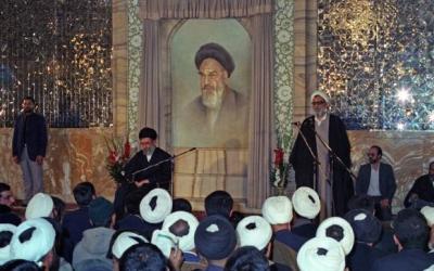 تصاویری از مرحوم آیت‌الله واعظ طبسی در کنار رهبر انقلاب