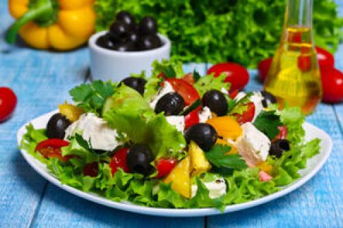 نقش رژیم غذایی مدیترانه‌ای در سنین بالا