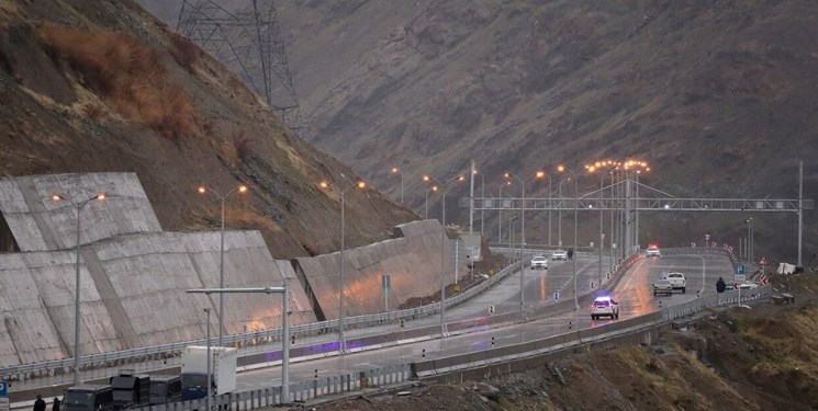 انسداد آزادراه تهران-شمال و محور کندوان تا ساعت 17 امروز