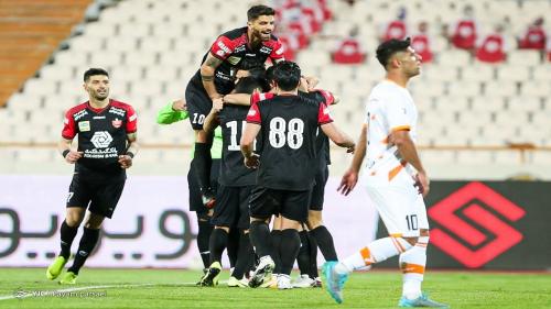 جدایی مهاجم جوان پرسپولیس تکذیب شد/جنجال در اردوگاه پرسپولیس به اوج رسید