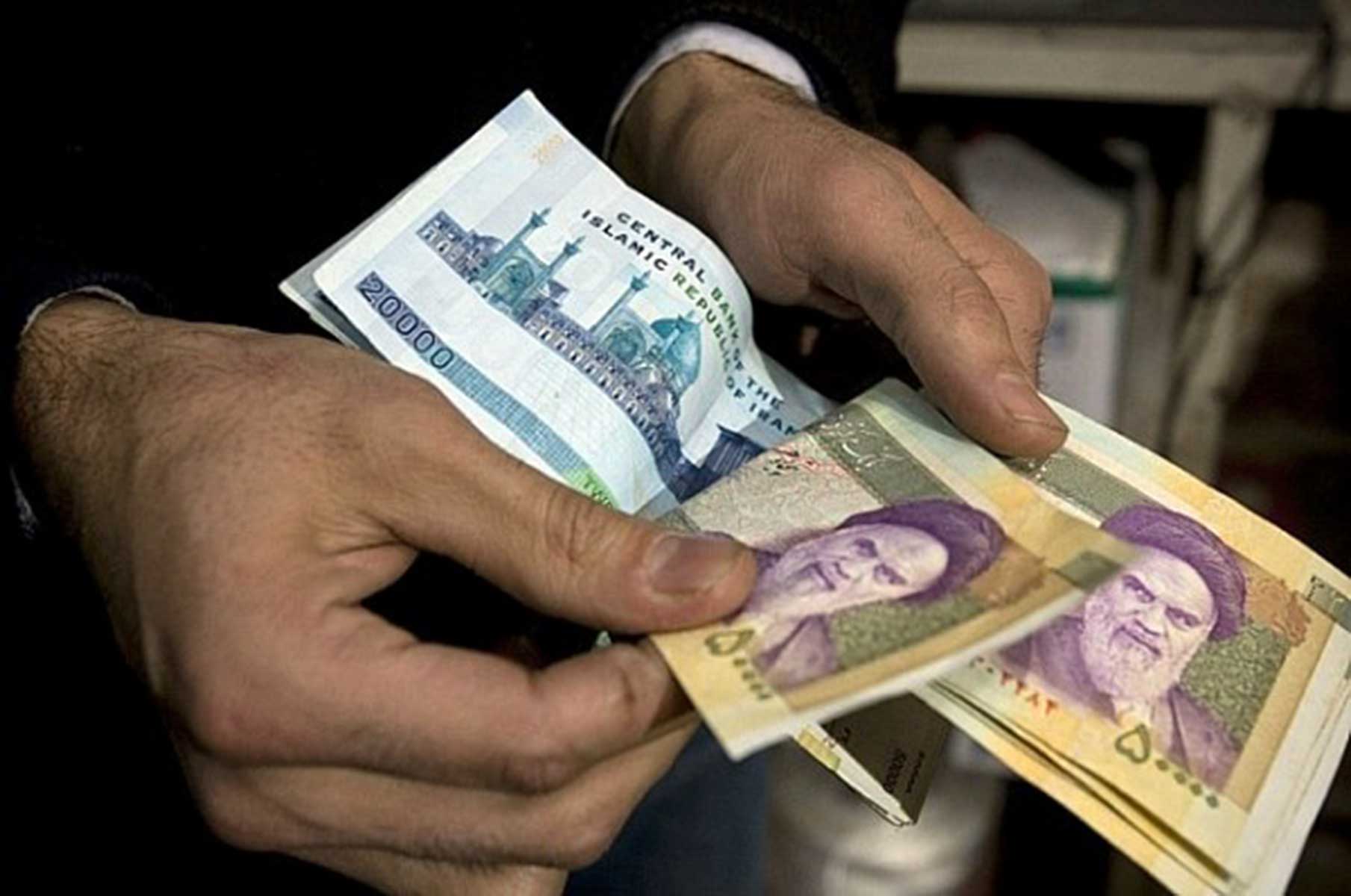 بدهی‌های دولت به زبان آمار و ارقام / جلسه کمیته دستمزد کارگران نتیجه‌ای در برنداشت 