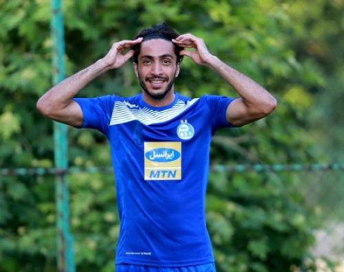 یک انتقال جنجالی؛ مدافع استقلال پرسپولیسی می‌شود؟ 