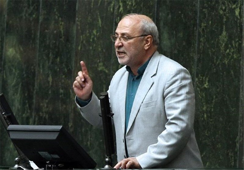 جمع‌آوری امضا در مجلس برای شکایت از روحانی