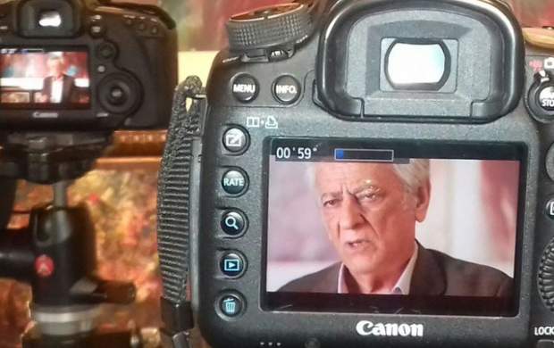 گوینده‌ای که هر روز دنبال اخبار امیدوارکننده می‌گردد