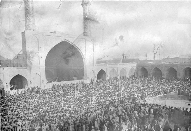 نماز جماعت در دوره قاجار/عکس