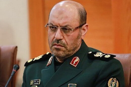دهقان:به نفع هیچکس کنار نمی روم 