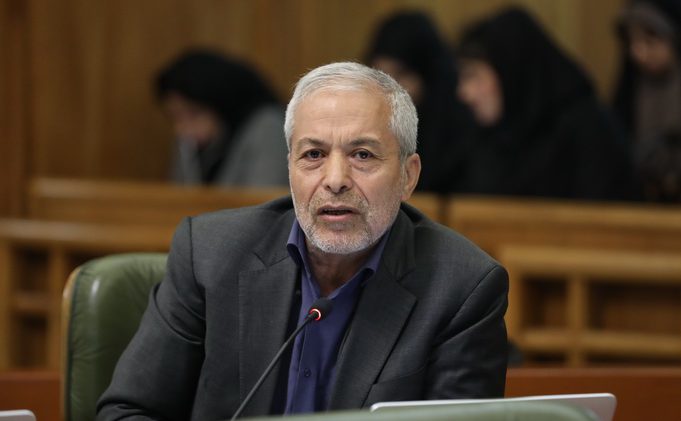  برخی از نظامیان فکر می‌کنند که در همه حوزه‌ها صاحب‌نظر هستند 