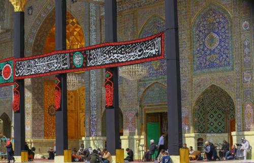 حرم کاظمین سیاه پوش شد