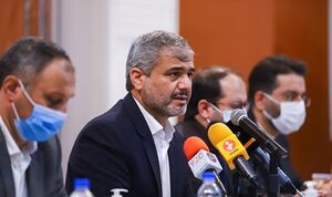 بازداشت ۱۳ دلال و محتکر نهادههای دامی بازداشت ۱۳ دلال و محتکر نهادههای دامی