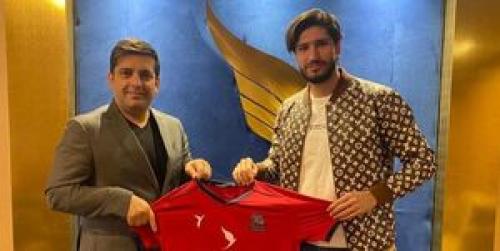 جدای از مدافع  جنجالی از استقلال 