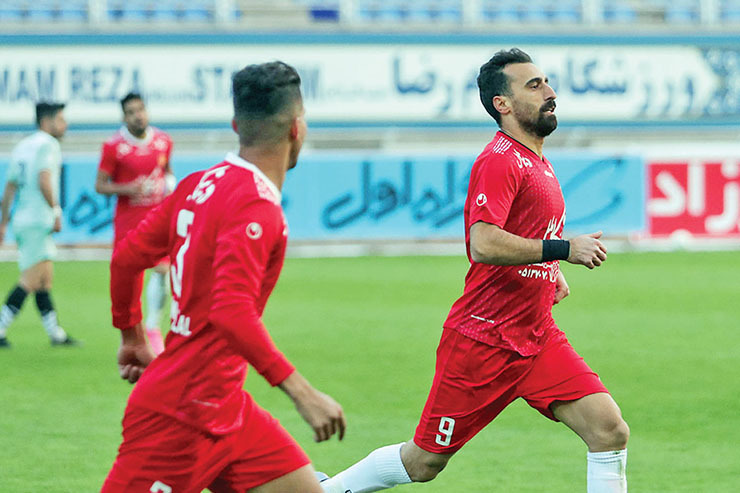 قلعه‌نویی مانع استقلالی شدن بازیکن مورد نظر فرهاد مجیدی آ