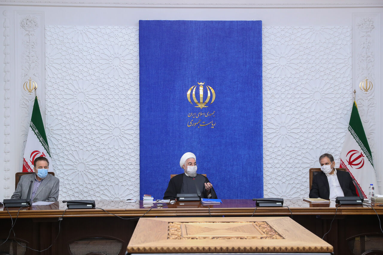 کالاهای اساسی اولویت دولت است
