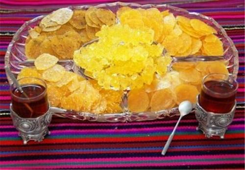  افزایش عرضه پولک و نبات در شب عید/ فعالیت ۷۰ درصد واحدهای صنفی اصفهان در ایام نوروز 