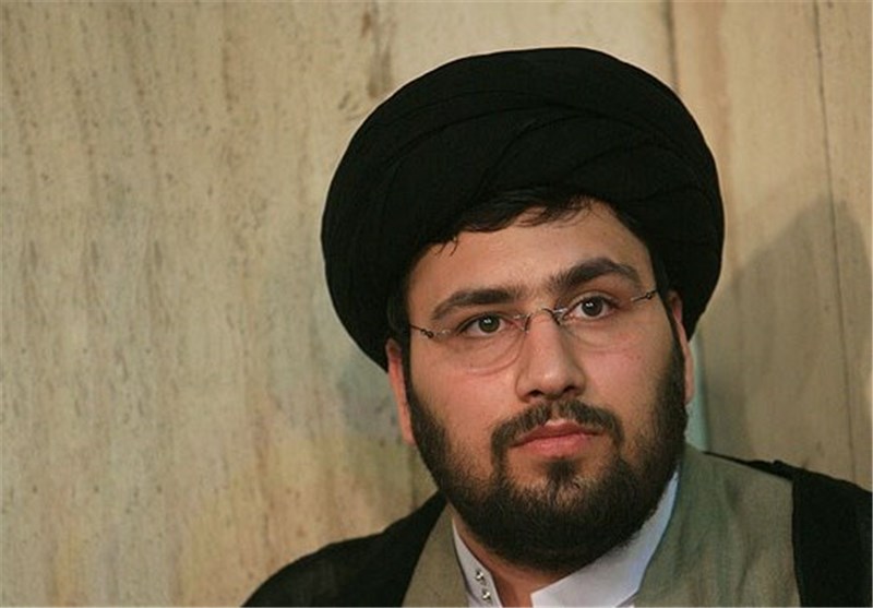 سید علی خمینی در منزل علی انسانی+عکس