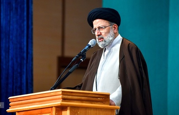 رئیسی: آنقدر که آقایان برای گرفتن امتیاز از غرب جلسه گذاشتند برای تولید وقت می‌گذاشتند، مشکلات رفع می‌شد