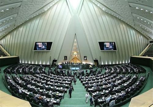 نمایندگان لایحه بیمه اجباری شخص ثالث را اصلاح کردند