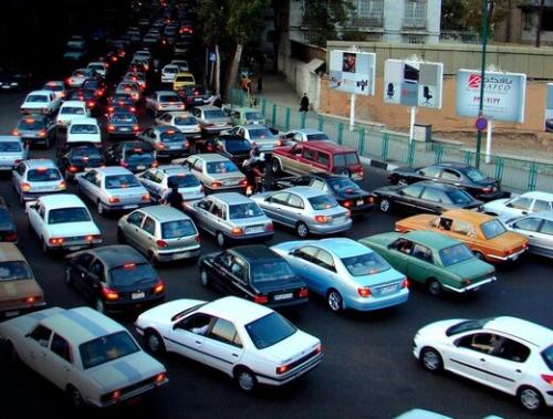 نشانه‌های ثبات در بازار خودرو / ٢٠٧ اتوماتیک ٣٩۵ میلیون تومان 