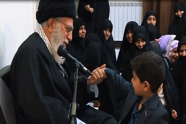 «لشکر زینبی» تصویری از شأن والای خانواده شهدا در نگاه رهبری است