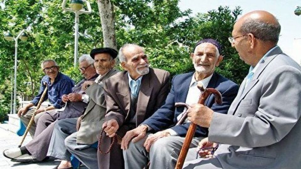  ‌پرداخت حقوق فروردین ماه بازنشستگان کشوری براساس احکام جدید