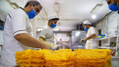 کارگاه تهیه زولبیا و بامیه در ماه رمضان