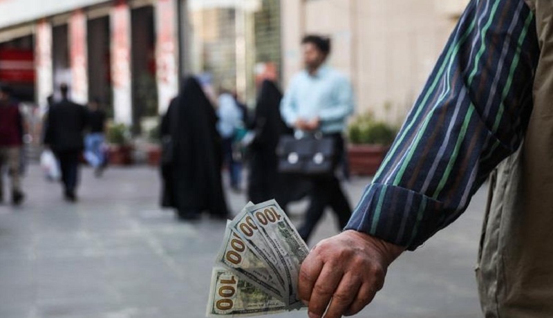 پیش‌ بینی صرافان از آینده قیمت ارز