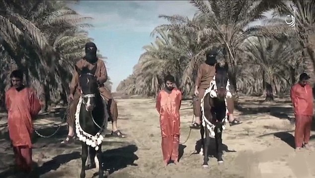 عکس/ابتکار هولناک داعش در گردن زنی