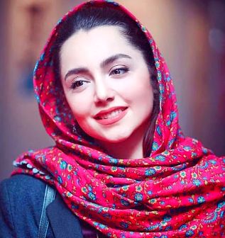  تیپ خاص و زیبا جنجالی بازیگر زن سینما /عکس 
