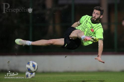 جنجال گل محمدی در اردوگاه پرسپولیس به اوج رسید/به داد مهاجم جوان پرسپولیس برسید