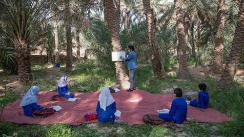 تدریس معلمین در روستاهای محروم شادگان