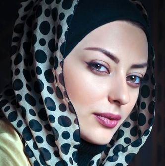 طبیعت گردی نفیسه روشن و دوستانش