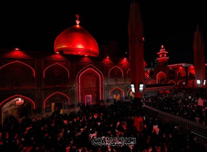  عکس/ احیای شب قدر در حرم حضرت علی علیه السلام