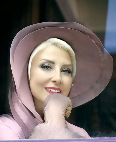 تیپ اروپایی وجنجالی خانم بازیگر