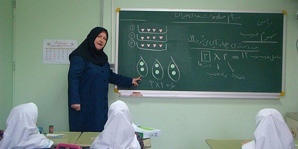 ممکن است "رتبه‌بندی معلمان" به سال ۱۴۰۰ هم نرسد! 