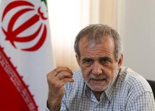  لیدر اصلاحات برای یک نامزد تبلیغ می‌کند