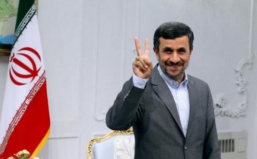 پس لرزه ادعای تزریق واکسن ۳۰ میلیون تومانی و آمریکایی کرونا به احمدی نژاد د