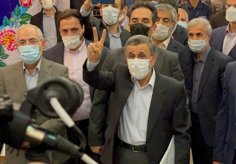 پروژه احمدی‌نژاد چیست: اپوزیسیون‌نمایی