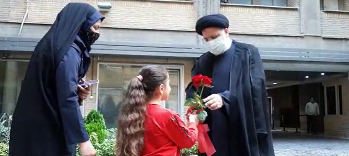 ورود جالب رئیسی به وزارت کشور+تصاویر