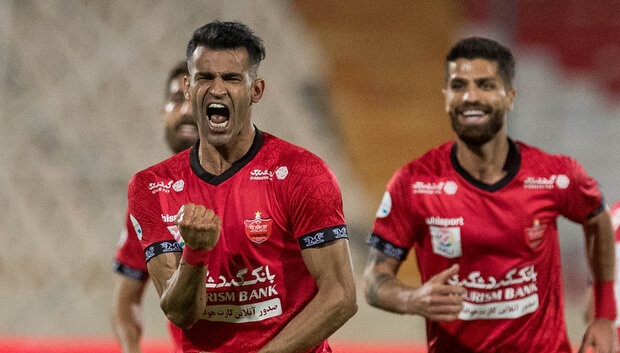 باشگاه استقلال از گلزن پرسپولیس شکایت کرد
